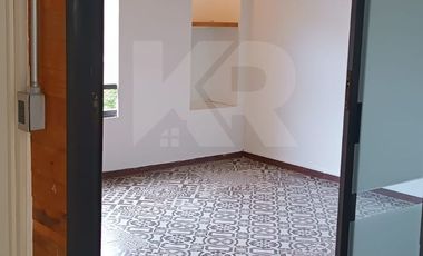 OFICINA CORPORATIVA DE 98 METROS CON TERRAZA