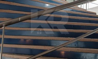 OFICINA CORPORATIVA DE 98 METROS CON TERRAZA