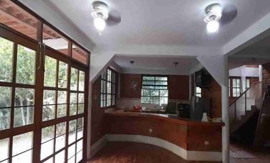 Quizás ahora solo buscas un lugar tranquilo junto al río y una casa de campo para disfrutar la vida junto a quienes más amas.