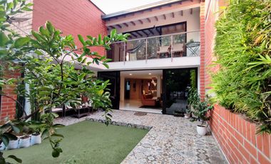 Venta de casa en el Poblado, La Visitación