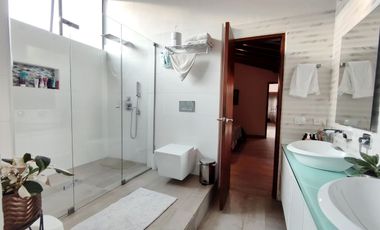 Venta de casa en el Poblado, La Visitación