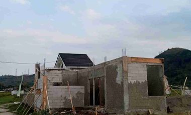 Jangan lewatkan kesempatan emas untuk memiliki rumah baru di perumahan strategis di Cicalengka, Bandung Timur. Dengan lokasi yang strategis dan potens