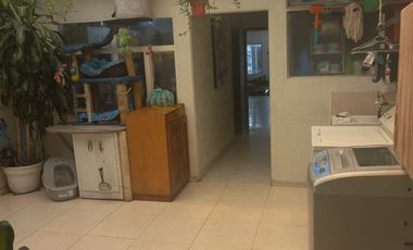 VENDO CASA COMERCIAL