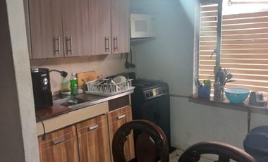 VENDO CASA COMERCIAL
