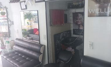 VENDO CASA COMERCIAL