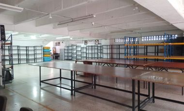 45986 Bodega en arriendo en el sector Villa Central