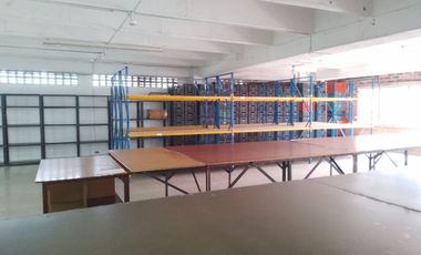 45986 Bodega en arriendo en el sector Villa Central