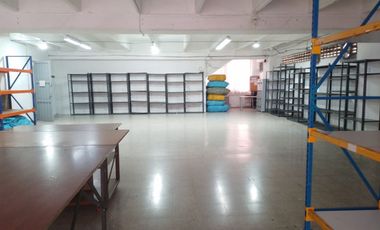 45986 Bodega en arriendo en el sector Villa Central