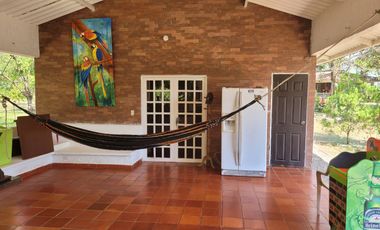 VENDO UNA HECTAREA EN RESTREPO META CON CASA QUINTA