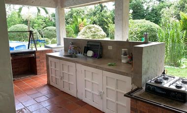 VENDO UNA HECTAREA EN RESTREPO META CON CASA QUINTA