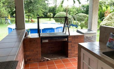 VENDO UNA HECTAREA EN RESTREPO META CON CASA QUINTA