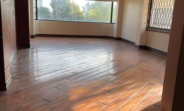 VENTA DEPARTAMENTO TRES DORMITORIOS SECTOR EL BOSQUE QUITO ECUADOR