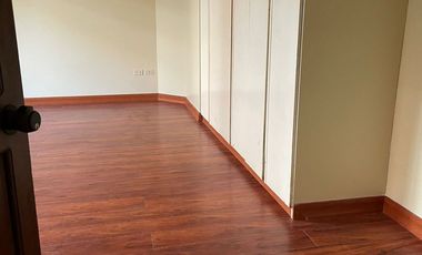 VENTA DEPARTAMENTO TRES DORMITORIOS SECTOR EL BOSQUE QUITO ECUADOR