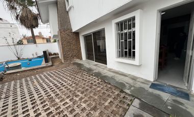 Vendo Hermosa Casa Remodelada - San Borja