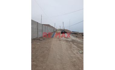 Venta De Terreno En Zona Industrial , Villa El Salvador