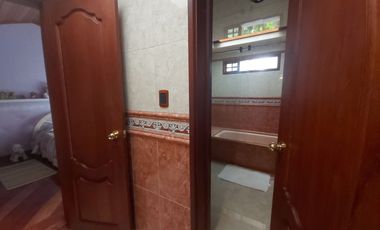 CASA CLUB EN VENTA GUAYMARAL BOGOTA