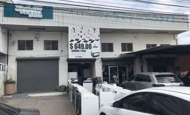 Propiedad Comercial con 4 locales en venta