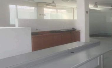LOCAL COMERCIAL DE 271 METROS EN PLAZA CORPORATIVA