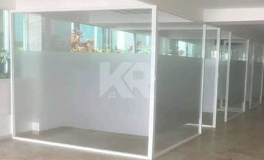 LOCAL COMERCIAL DE 80 METROS EN PLAZA CORPORATIVA