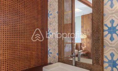 Sayan Enchantment 2-Bedroom Villa with Freehold Title