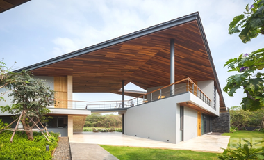 Gliding Villa by Kirimaya (Ref. RSA789)
