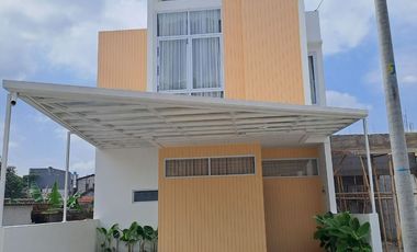 JUAL RUMAH MEWAH DI PASTEUR BANDUNG KOTA SIAP HUNI 4 KAMAR TIDUR DIJUAL PERUMAHAN READY STOK