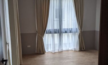 CL - FOR SALE: 4-Bedroom Single-Family House at Palms Pointe Village, Muntinlupa