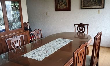 POR EL CENTRO COMERCIAL CASA EN VARIOS NIVELES