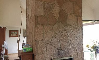 POR EL CENTRO COMERCIAL CASA EN VARIOS NIVELES