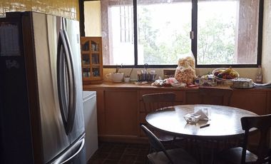 POR EL CENTRO COMERCIAL CASA EN VARIOS NIVELES