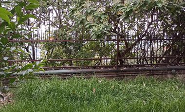 POR EL CENTRO COMERCIAL CASA EN VARIOS NIVELES