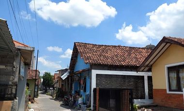 Rumah Luas Harga Murah dekat Jalan Kaliurang