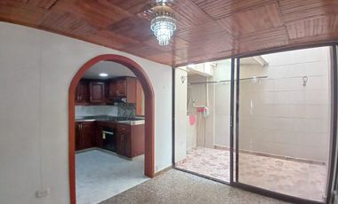 CASA EN ARRIENDO UBICADA EN CORALES