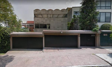 ¡¡CASA EN LA COLONIA LOMAS DE CHAPULTEPEC APROVECHA OPORTUNIDAD!!