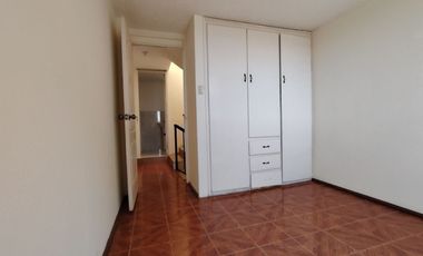 VENDO CASA CONJUNTO HABITACIONAL TERRAZAS DEL PICHINCHA, Sector La Mena, Sur de Quito.