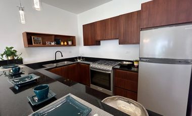 CASA EN VENTA EN CANCÚN, QUINTANA ROO, RESIDENCIAL ARBOLADA, ZONA HUAYACÁN, OPORTUNIDAD