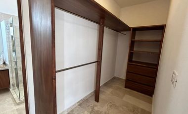 CASA EN VENTA EN CANCÚN, QUINTANA ROO, RESIDENCIAL ARBOLADA, ZONA HUAYACÁN, OPORTUNIDAD