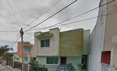 ¡¡OPORTUNIDAD!!  REMATE BANCARIO CASA EN VENTA EN JOSE AZUETA VERACRUZ