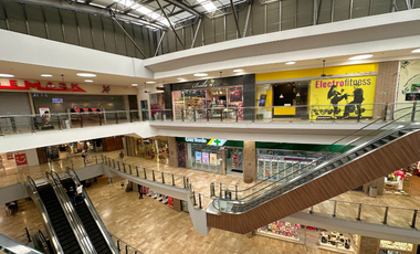 Local en el centro comercial primavera urbana