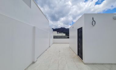 Casa en venta en sector la Argelia a pasos de la Universidad nacional de Loja al sur de la ciudad de Loja