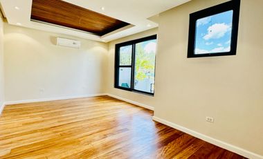 Sophisticated Style of Grand and Gracious Mediterranean Style House and Lot for Sale in Portofino South, Las Piñas City