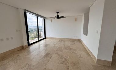 RENTA. Cumbres del Lago - Departamento con amenidades y 3 recamaras