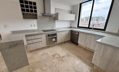 Departamento con amenidades y 3 recamaras. RENTA - Cumbres del Lago