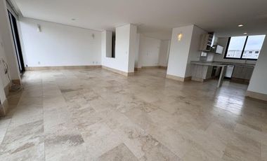 RENTA. Cumbres del Lago - Departamento en planta baja de 3 recamaras