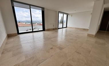 Cumbres del Lago - Departamento en planta baja de 3 recamaras. RENTA