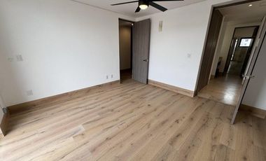 Cumbres del Lago - Departamento en planta baja de 3 recamaras. RENTA