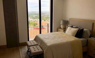 Penthouse con amenidades y 3 recamaras. RENTA - Cumbres del Lago