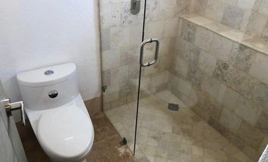 Penthouse con amenidades y 3 recamaras. RENTA - Cumbres del Lago