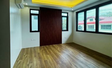 Semi Furnished 6 Bedroom House and Lot for Sale in Sucat, Parañaque City