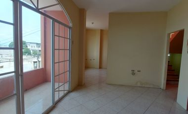 En Machala Se Vende Casa Amplia de 5 Dormitorios en la calle Marce Laniado cerca al Hosp Esperanza